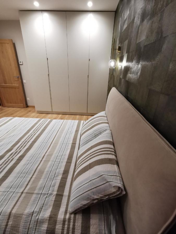 Mycasa Cbd Apartment Vilnius Bagian luar foto