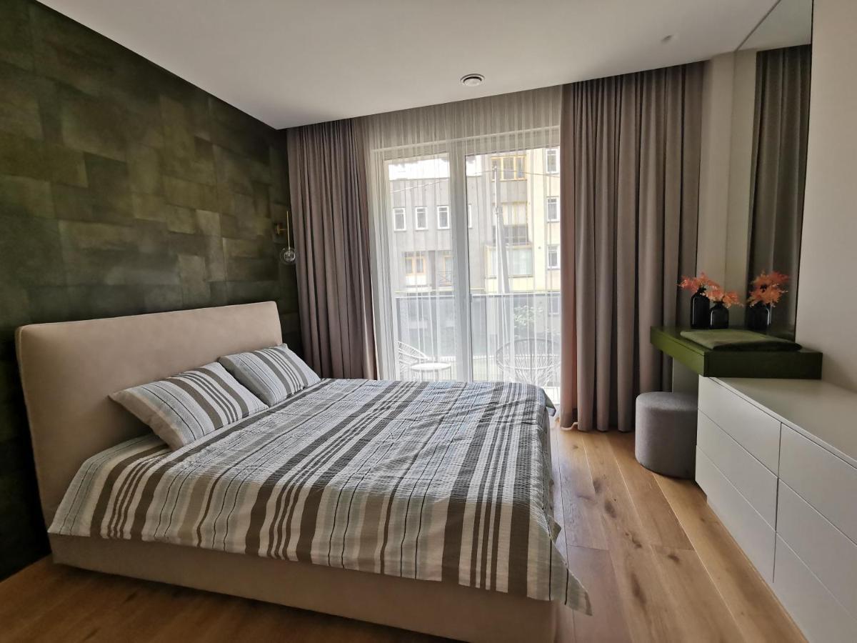 Mycasa Cbd Apartment Vilnius Bagian luar foto